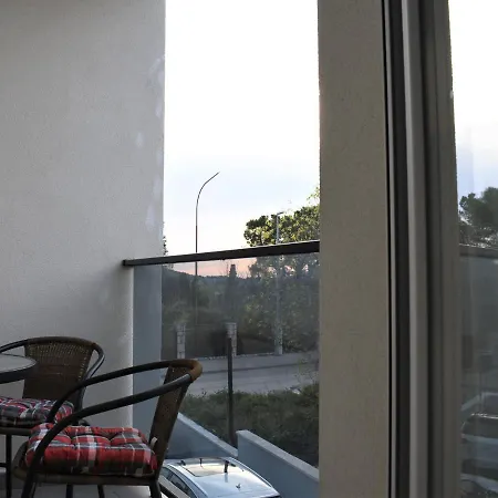 Rena Apartment *