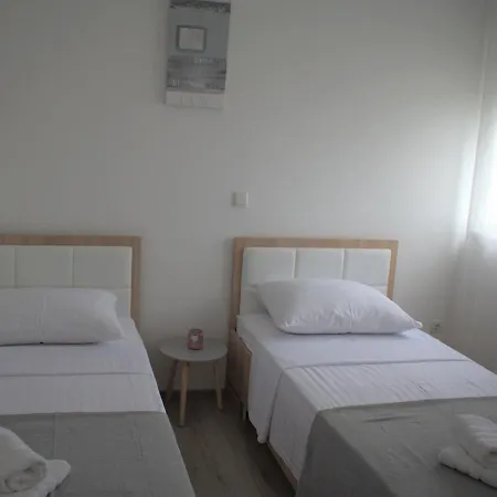 Rena Apartment