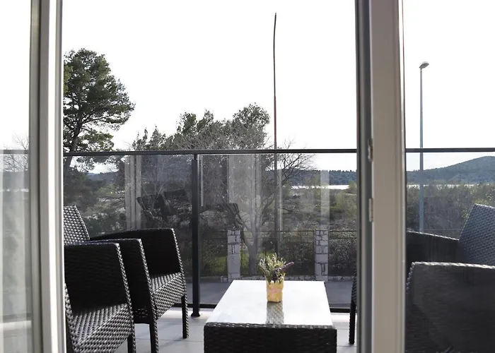 Rena Apartament Szybenik